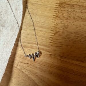 Diamonds in motion necklace